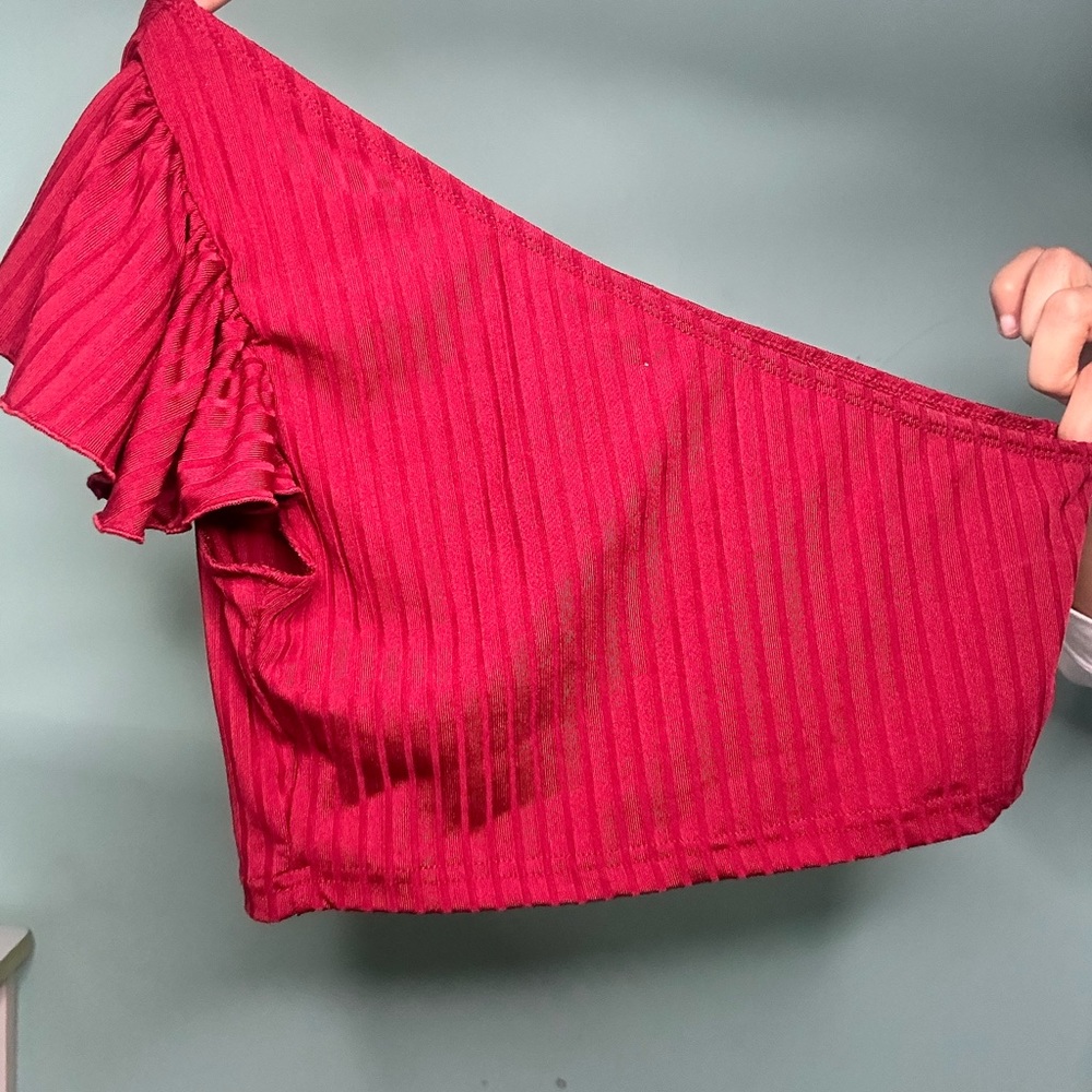 Red crop top